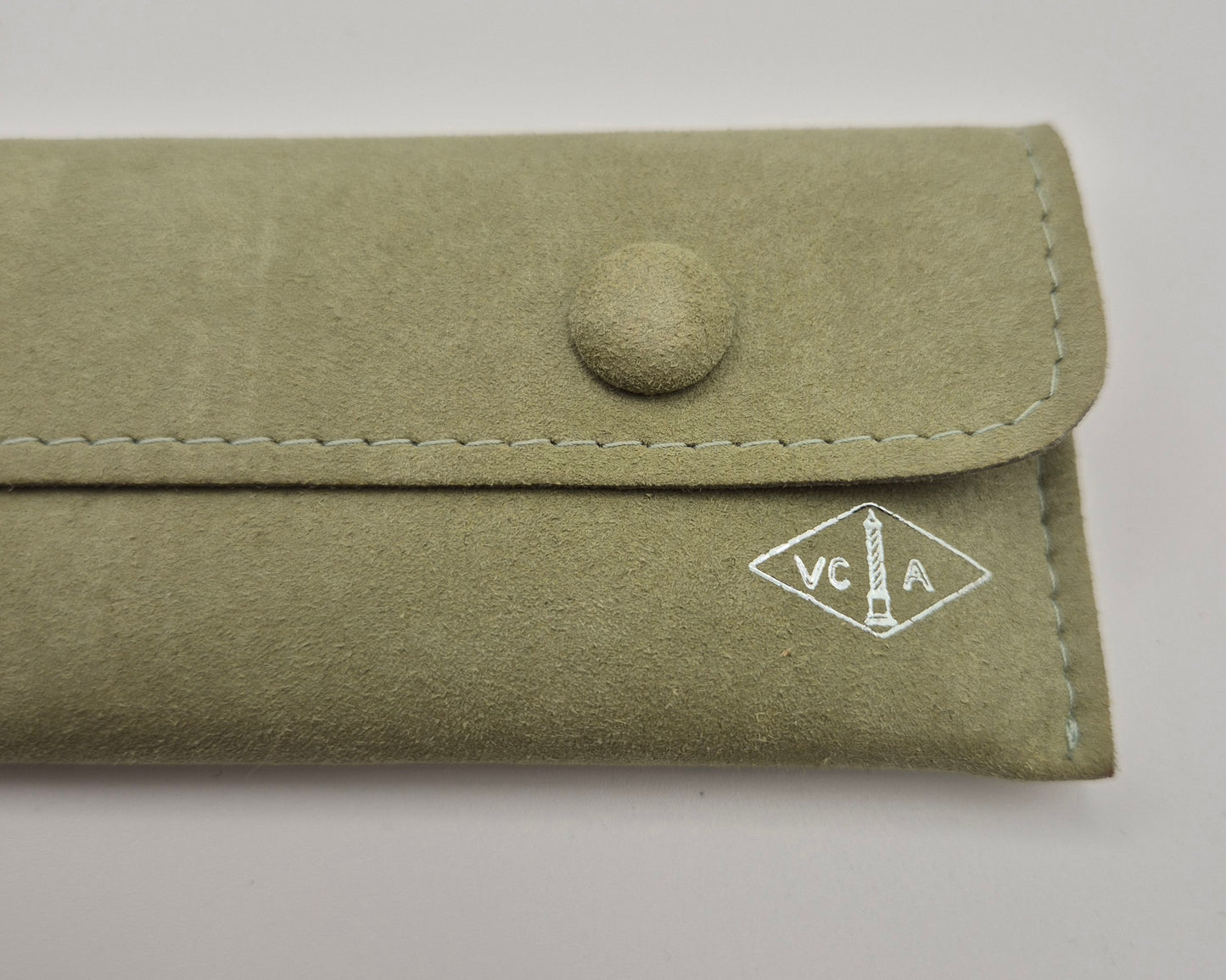 Van Cleef & Arpels Suede bracelet pouch / travel case