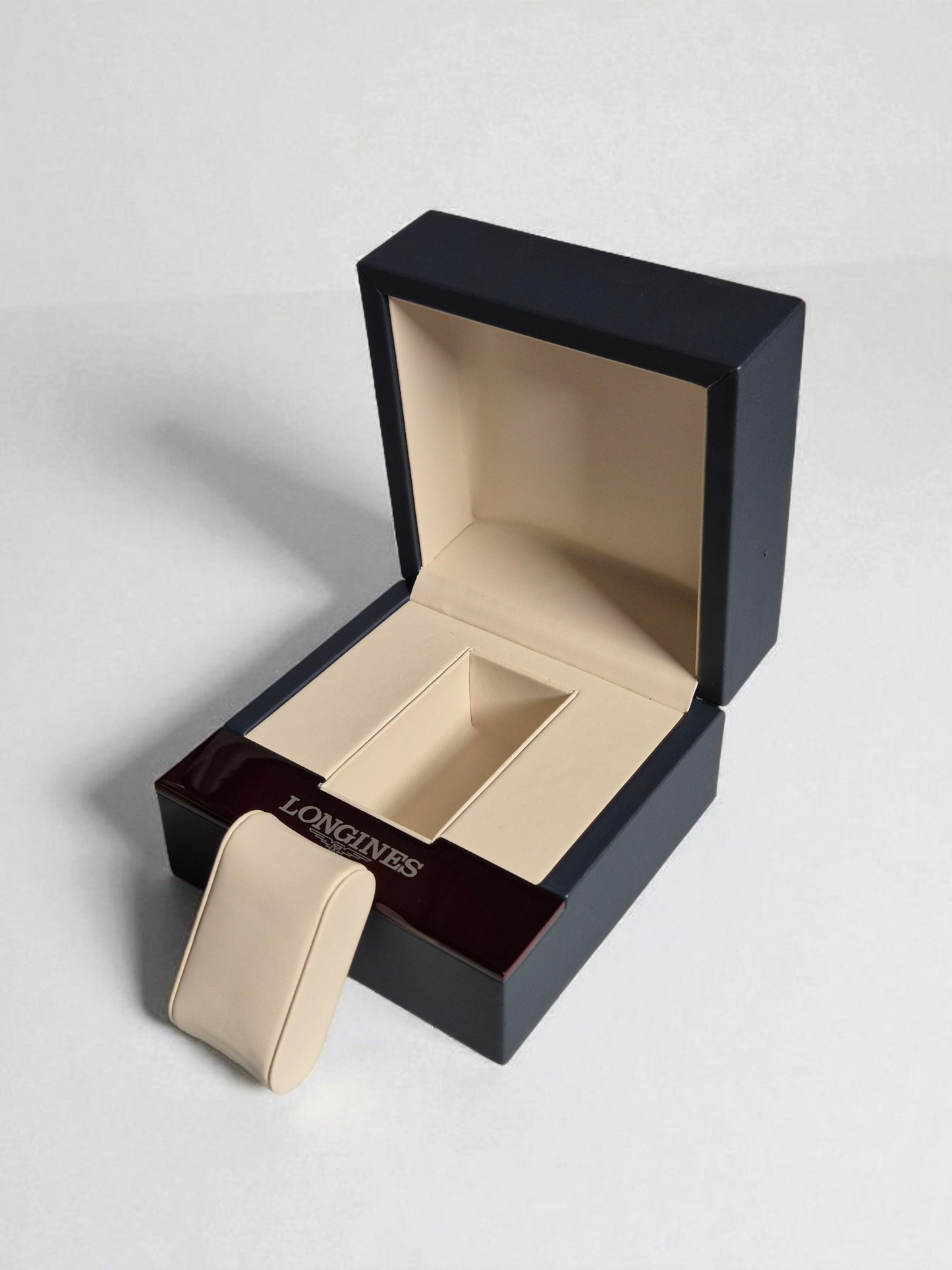 Longines watch box 2010+ design - USED