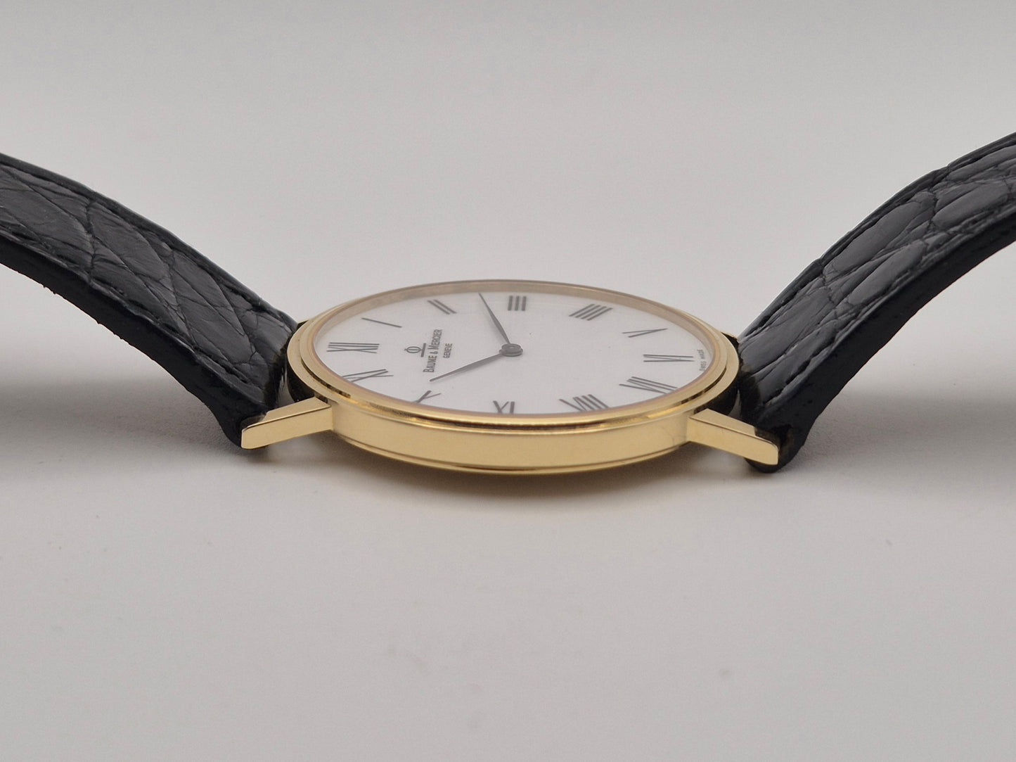 Baume & Mercier MV045088 Classima 18cm Gold ultrathin 33mm case Box & Papers 1999