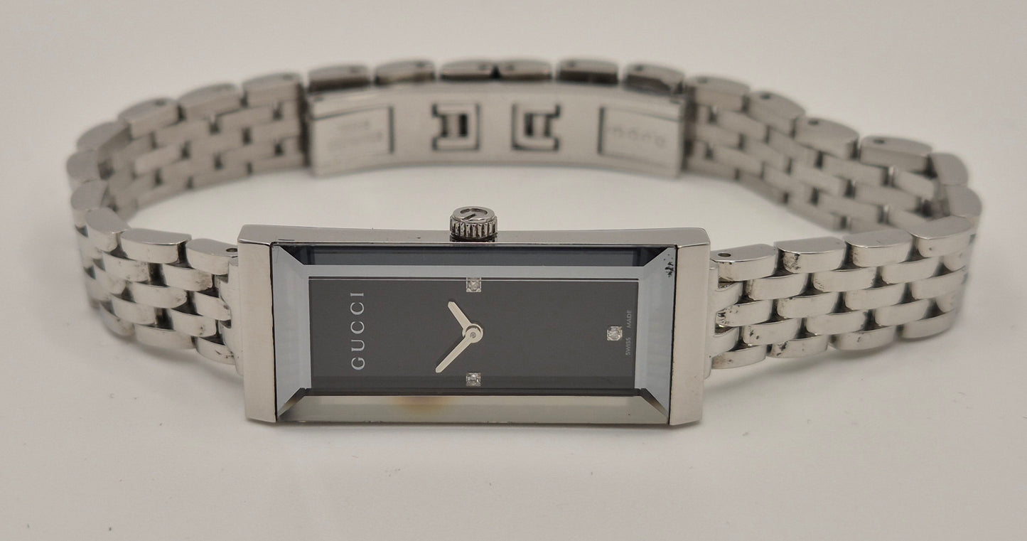 Gucci Ladies G-Frame YA127504 Quartz watch 14mm case Diamond dot dial