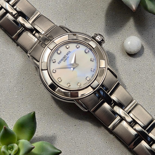 Raymond Weil Parsifal 9641 Mother of Pearl & Diamond dial 22mm Quartz Box & Papers 2005