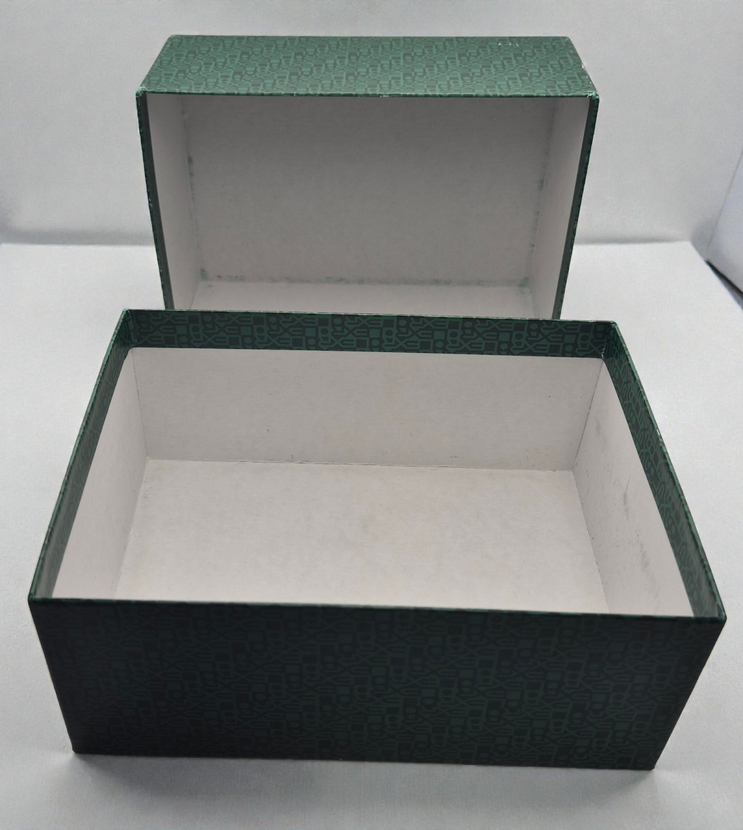 Rolex Daytona watch box 69.00.09 Wood laquer box & Manual 2006