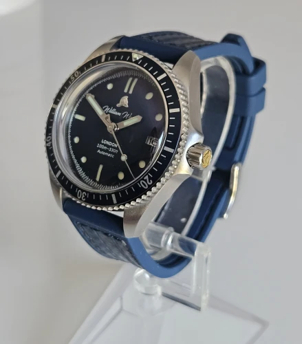 William Wood Valiant Automatic watch Blue dial & Rubber strap Box & Papers