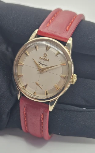 Omega Geneve 9ct gold 969 34mm Manual wind 33654 CAL 267 Circa 1960