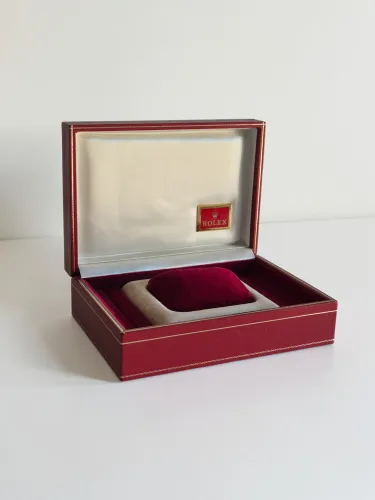 Vintage Rolex embroidered box 60.01.2 Red leather with outer box & wallet Circa 1980s for 69178