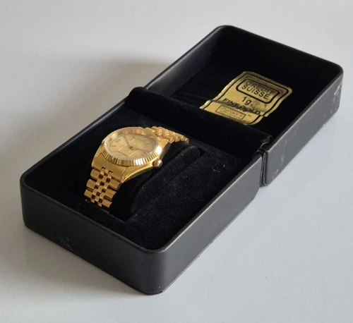 Swiss Ingot Quartz watch Solid 24ct gold ingot in dial Champagne dial Gold plated
