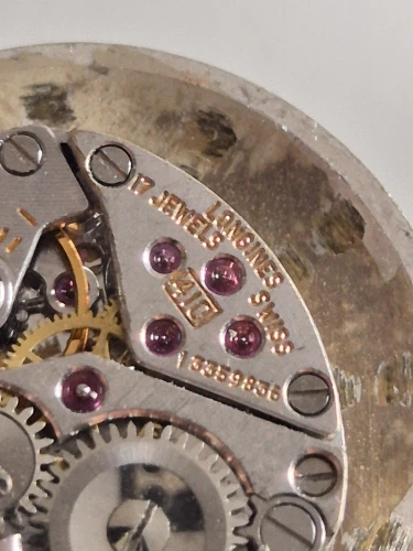 Longines 410 movement 17 Jewel manual wind with silver tone dial & hands