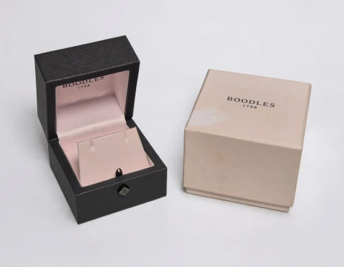 Boodles earring box with outer box