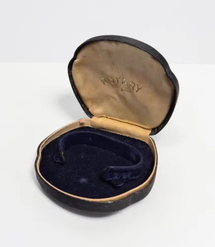 Vintage Rotary Clam shell watch box Circa 1950s