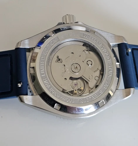 William Wood Valiant Automatic watch Blue dial & Rubber strap Box & Papers