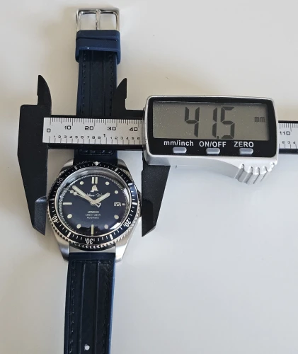 William Wood Valiant Automatic watch Blue dial & Rubber strap Box & Papers