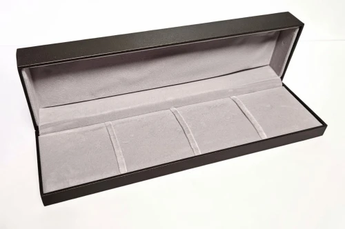 Gucci long flat box for watches / bracelets / jewellery with grey velvet pouch