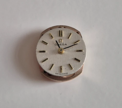 Omega 484 movement 17 Jewel manual wind with dial & hands