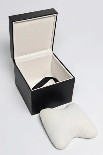 Gucci Black & White watch box Circa 2015-2020