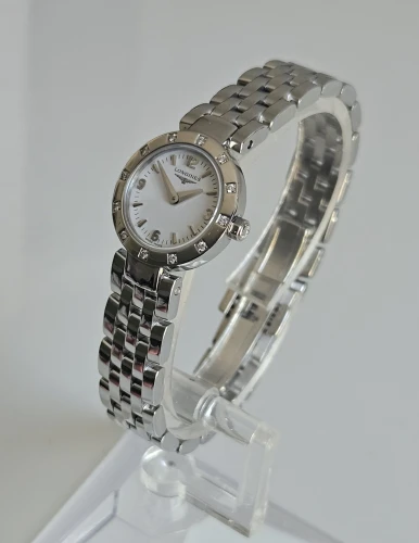 Longines Dolce Vita L5.174.0 White dial with Diamond bezel Box & Papers