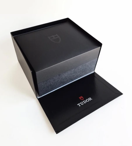 Tudor watch box Modern style black shield with outer box 51433.02