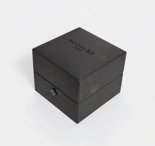 Boodles earring box with outer box