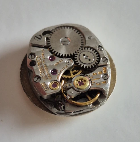 Le Coultre K840 17 Jewel manual wind movement with dial & hands