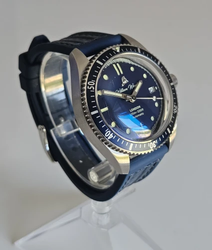 William Wood Valiant Automatic watch Blue dial & Rubber strap Box & Papers