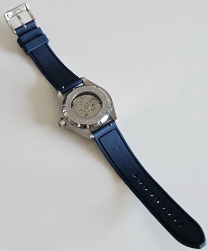 William Wood Valiant Automatic watch Blue dial & Rubber strap Box & Papers