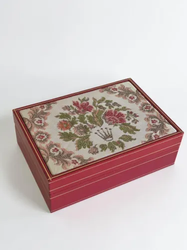 Vintage Rolex embroidered box 60.01.2 Red leather with outer box & wallet Circa 1980s for 69178