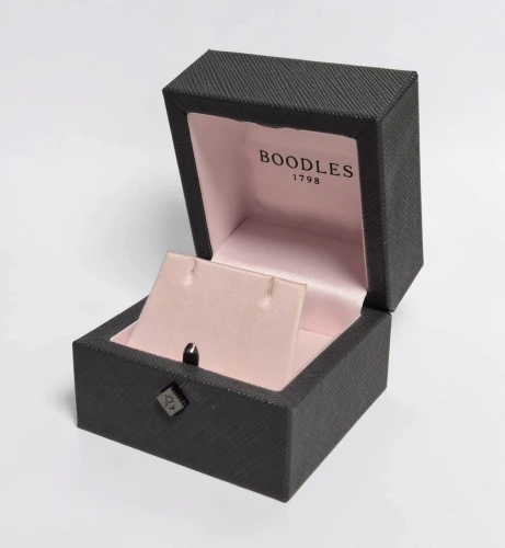 Boodles earring box with outer box