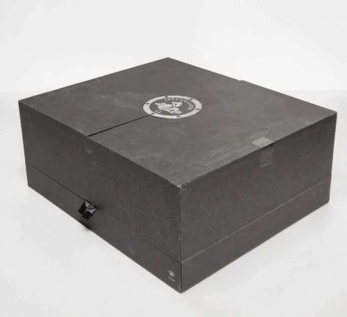 Omega Speedmaster box & accessories incl fabric straps & loupe 31130423001005