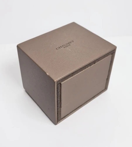 Chaumet ring box beige box with cover sleeve brown velvet inner slit design