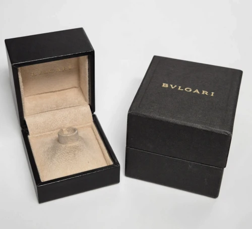 Bvlgari ring box black leather with c stand + outer box