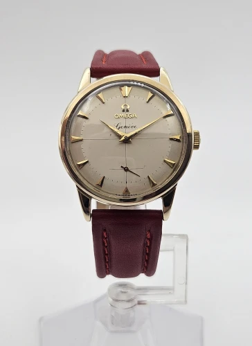 Omega Geneve 9ct gold 969 34mm Manual wind 33654 CAL 267 Circa 1960