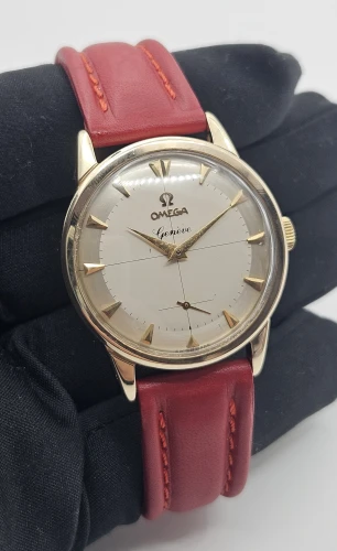 Omega Geneve 9ct gold 969 34mm Manual wind 33654 CAL 267 Circa 1960